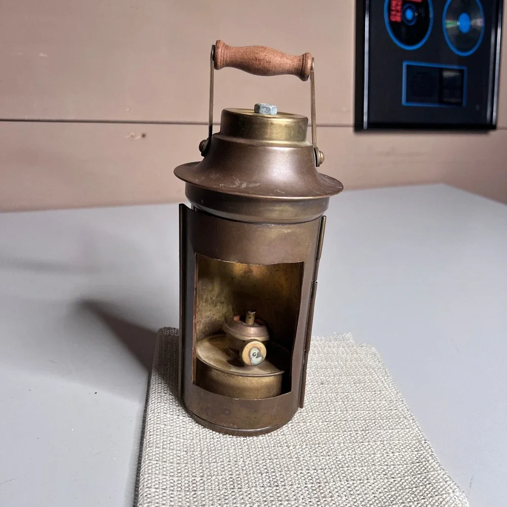 Antique Brass Copper Nautical Oil Lantern Maritime Ship Lamp with Wood Handle